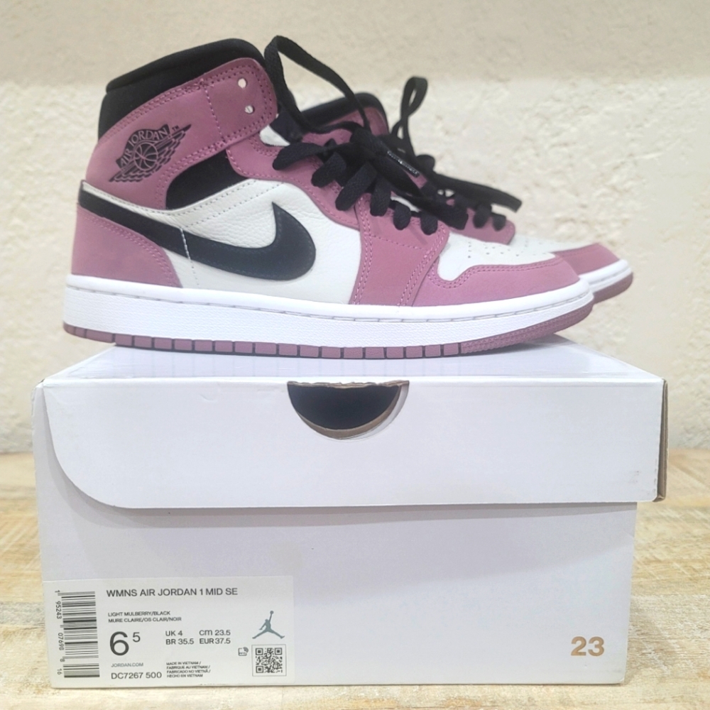 JORDAN 1 MID SE Light Mulberry (Women’s) in Size 6.5